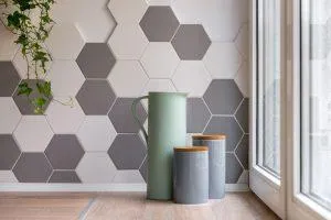 Kitchen with textured tile walls