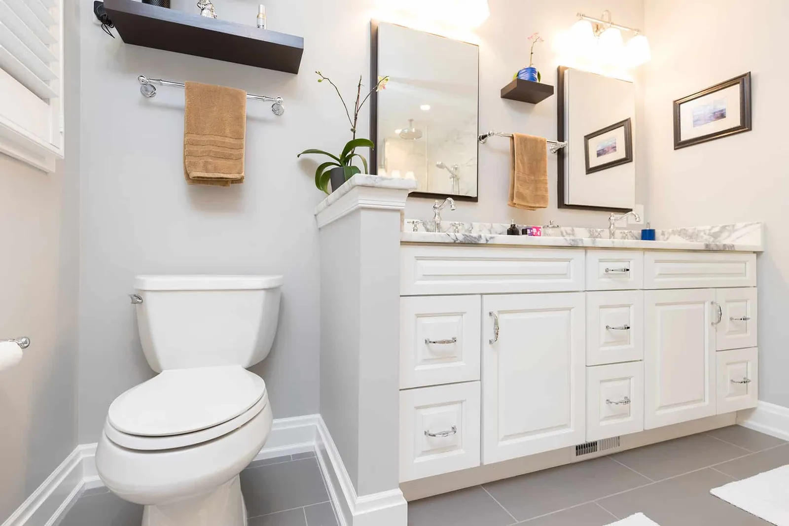 bathroom spring cleaning