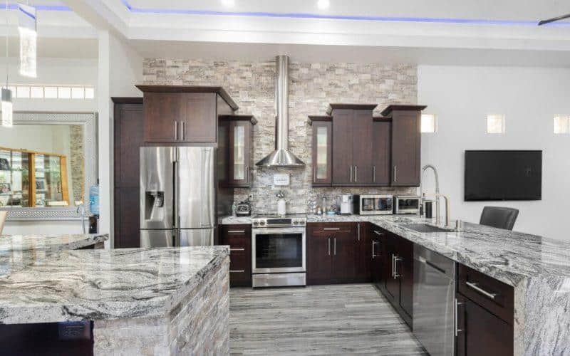 Granite Vs Quartz – What is the Best Option for Countertops?