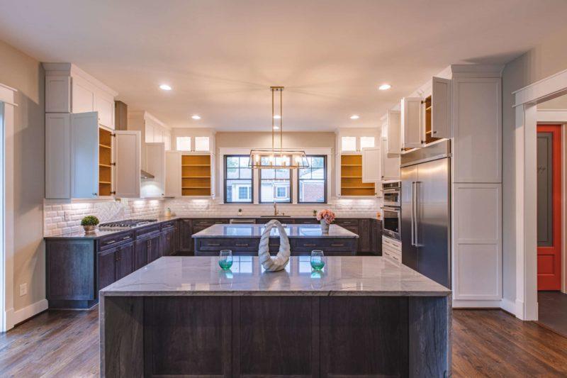 Transitional Kitchen Design: How to Get the Best of Both Worlds