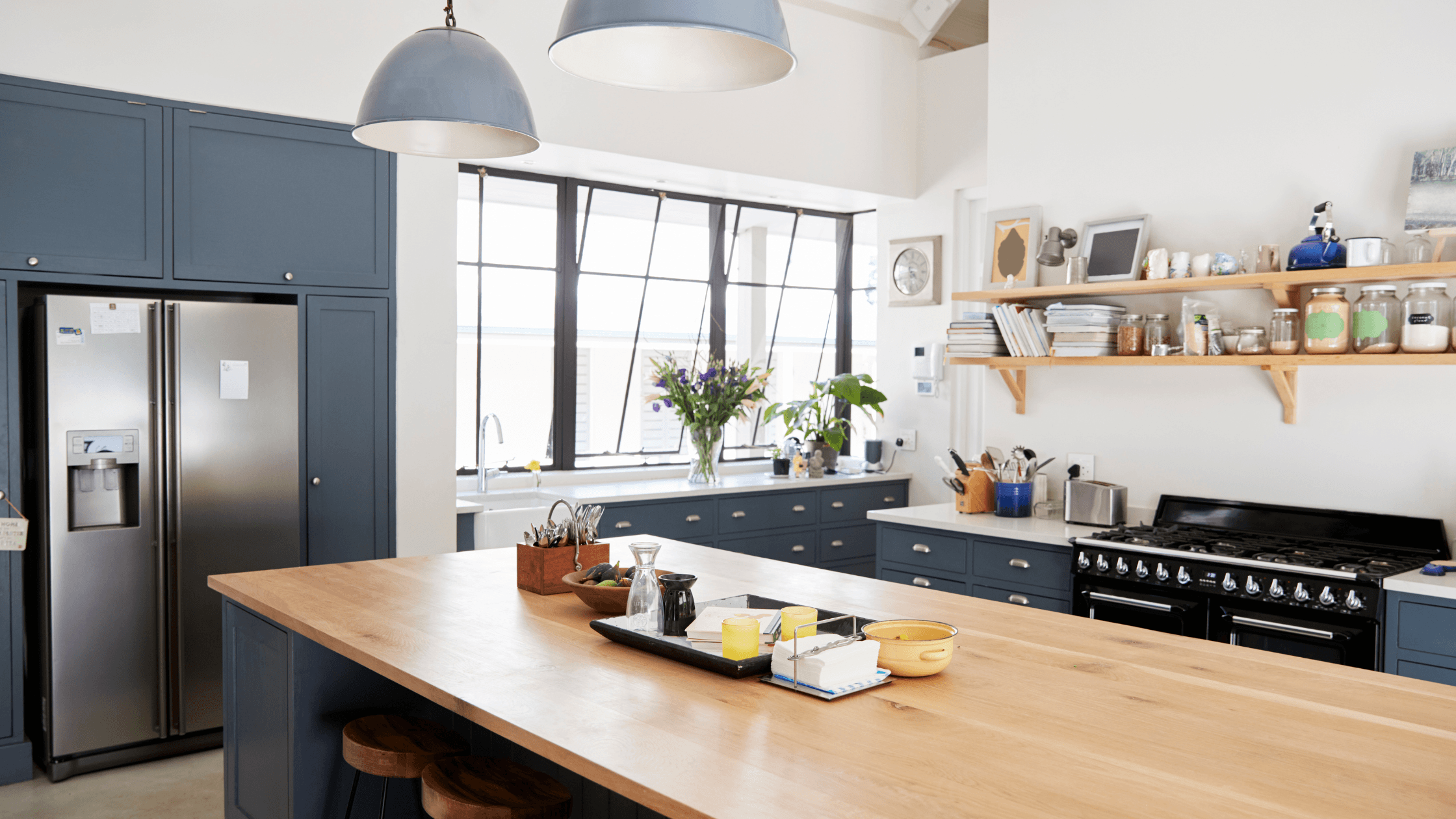 The Benefits of Adding a Kitchen Island