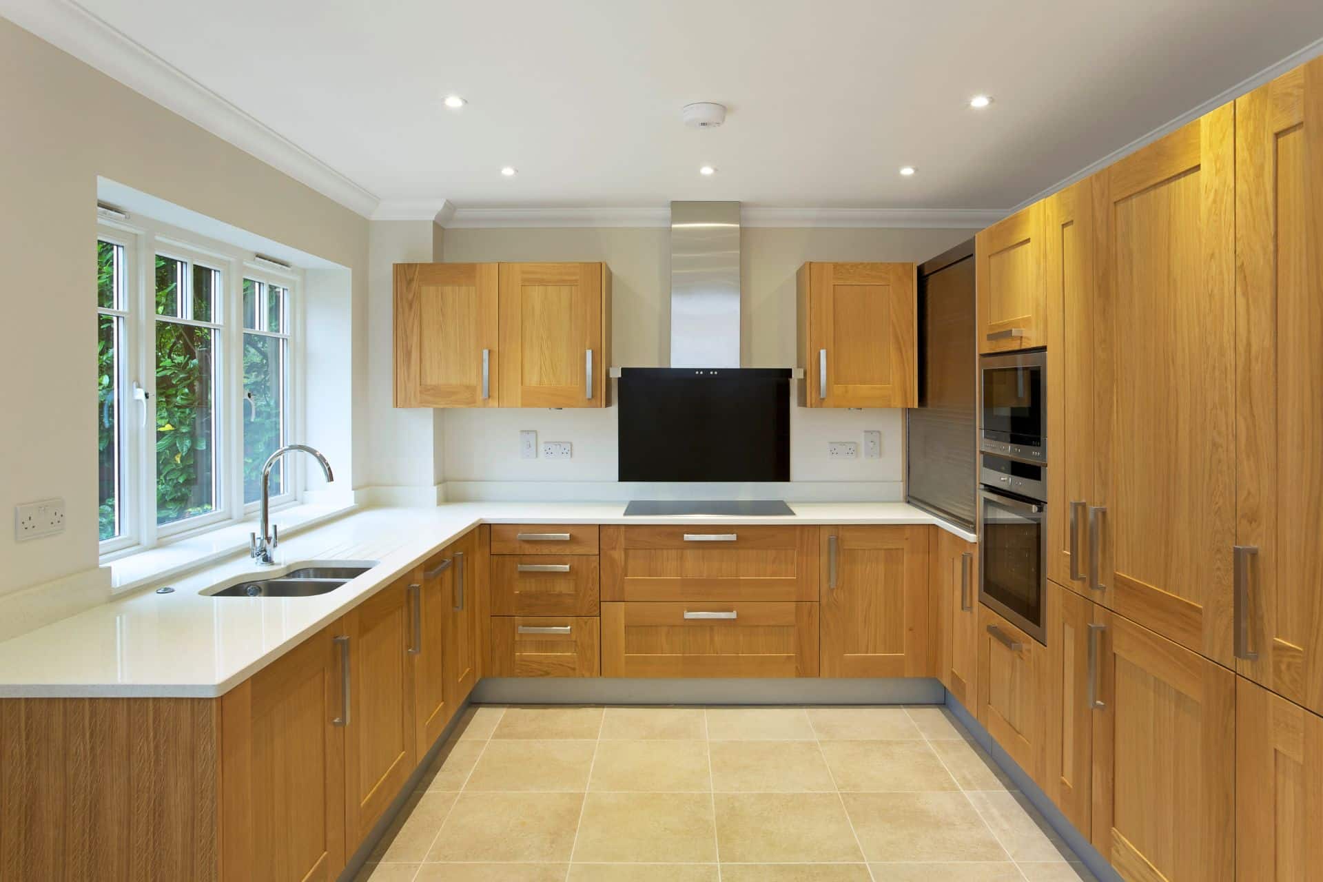 How to Paint Oak Cabinets: A Comprehensive Guide